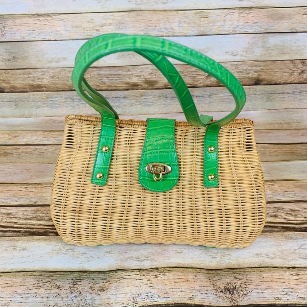 Worthington Vintage Ratan & Green strap w buckle